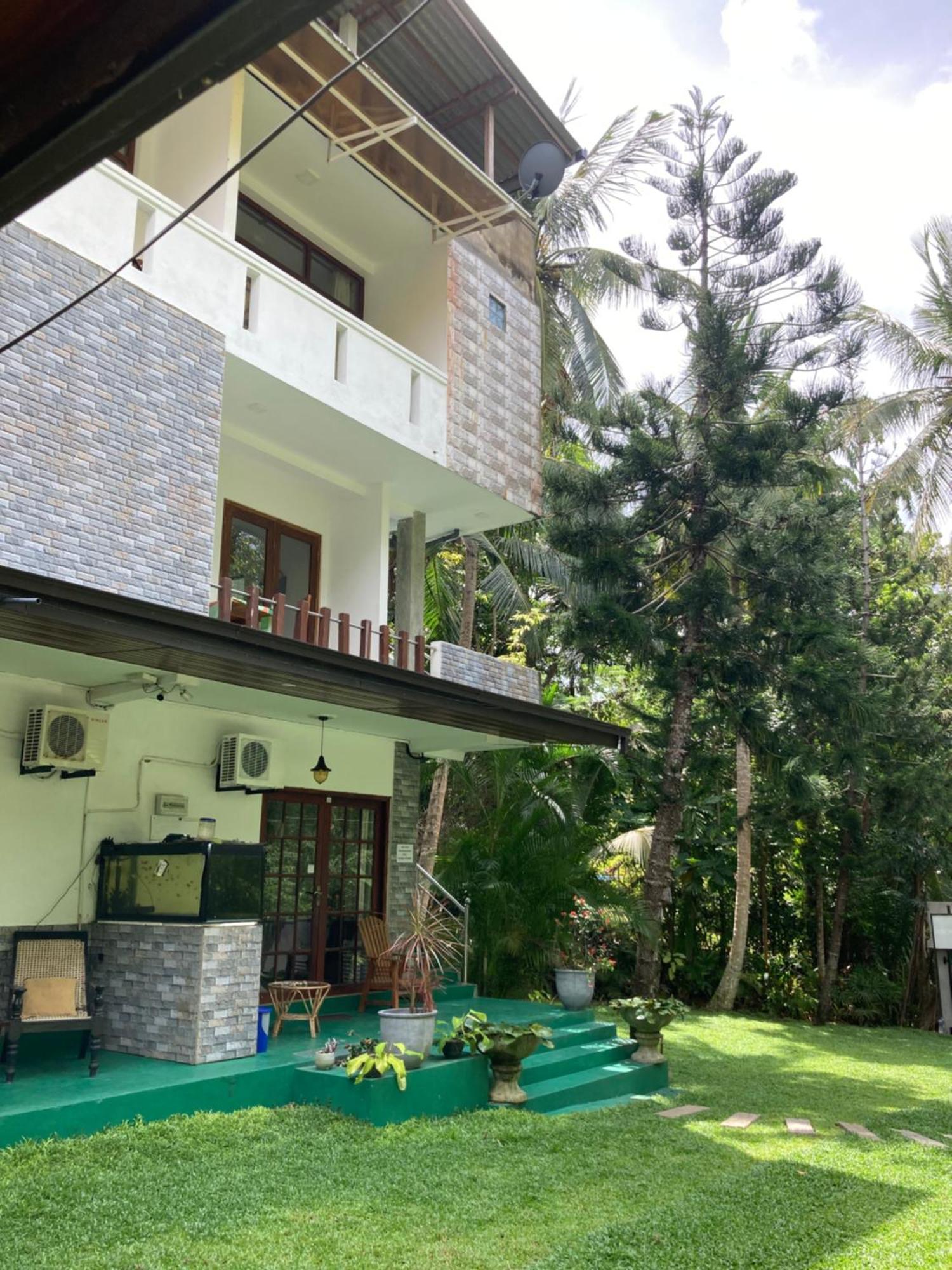 Hotel Navora Hikkaduwa Esterno foto